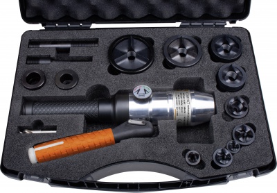 Coffret pompe hydraulique droite et emporte-pièces et forêt de préperçage et axes de traction pour acier